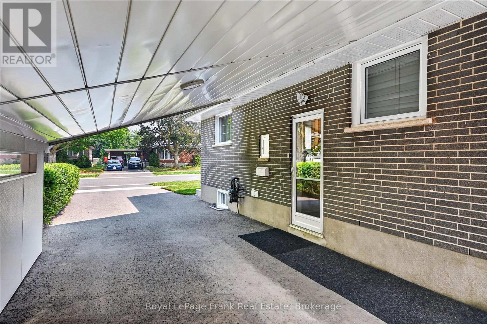 285 St Annes Crescent, Peterborough (Northcrest Ward 5), Ontario  K9H 5J3 - Photo 37 - X13575662