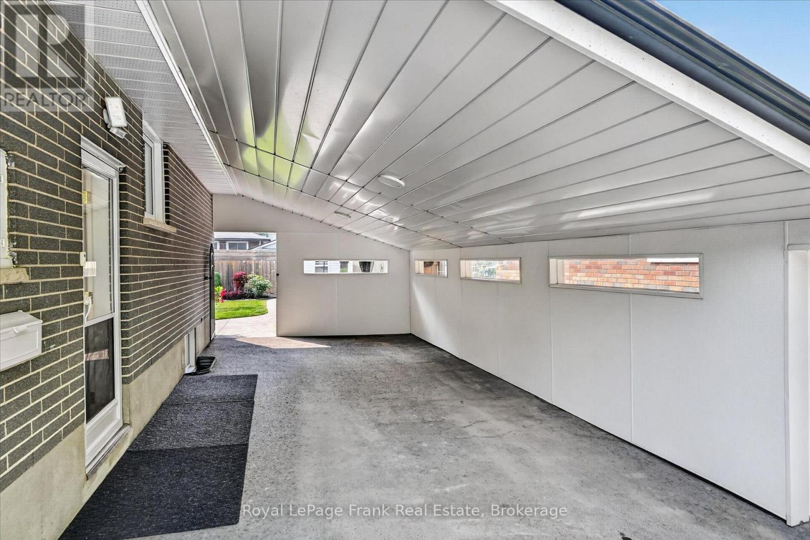 285 St Annes Crescent, Peterborough (Northcrest Ward 5), Ontario  K9H 5J3 - Photo 38 - X13575662