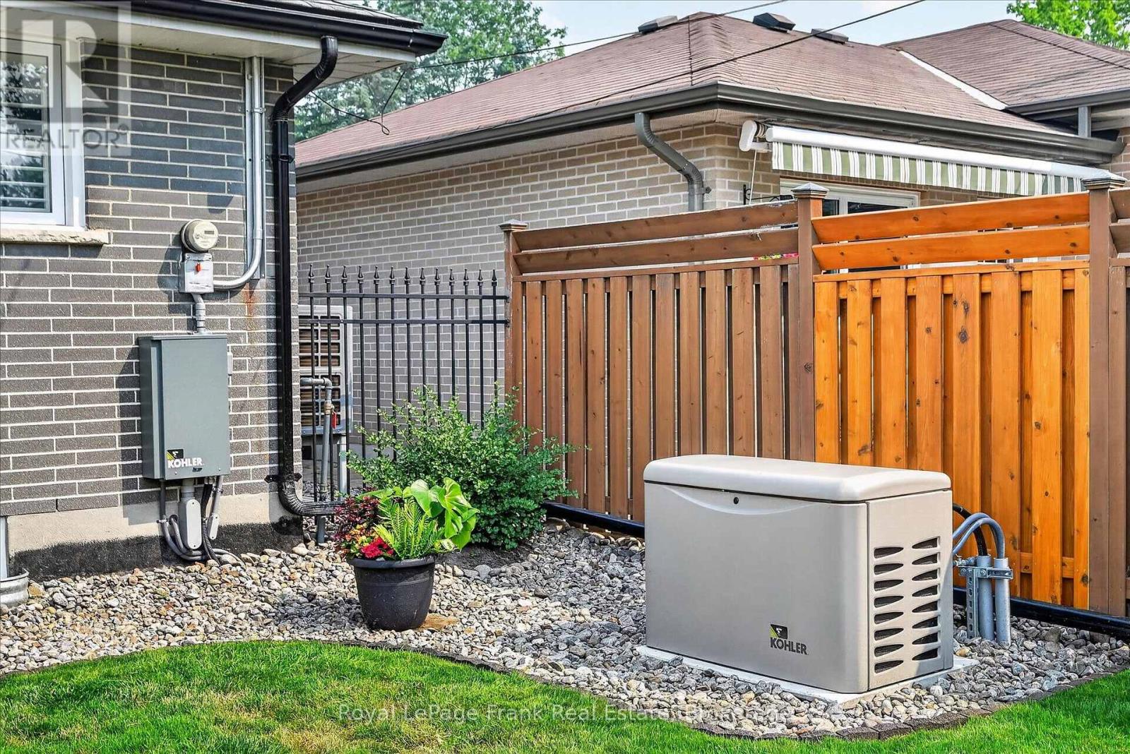 285 St Annes Crescent, Peterborough (Northcrest Ward 5), Ontario  K9H 5J3 - Photo 39 - X13575662