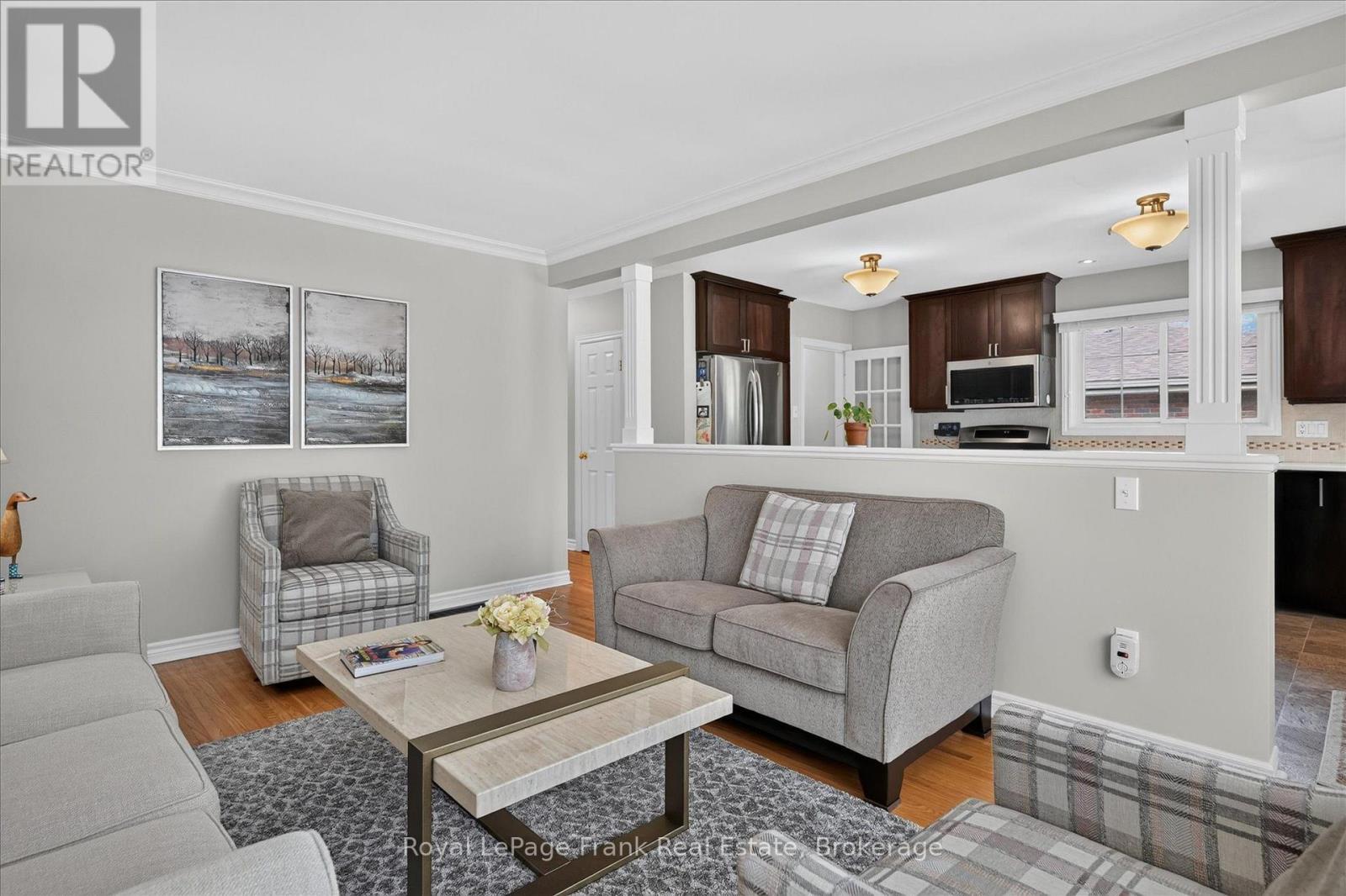 285 St Annes Crescent, Peterborough (Northcrest Ward 5), Ontario  K9H 5J3 - Photo 7 - X13575662