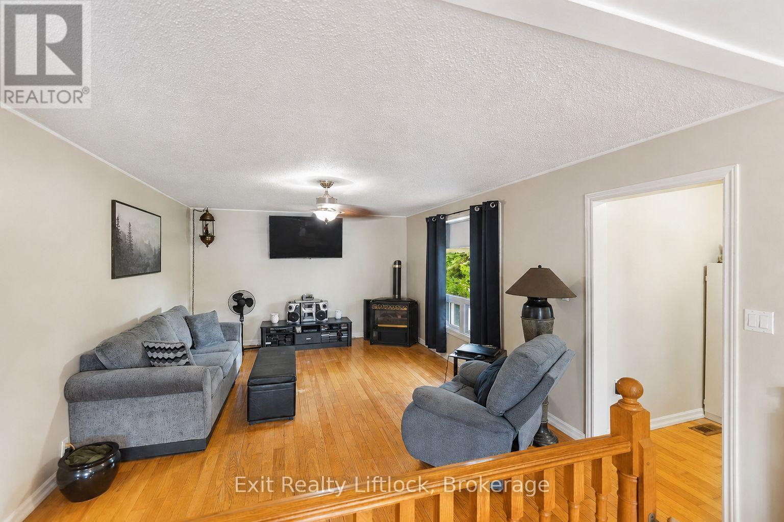 2 Edgewood Avenue, Douro-Dummer, Ontario  K9L 1V5 - Photo 10 - X13576658