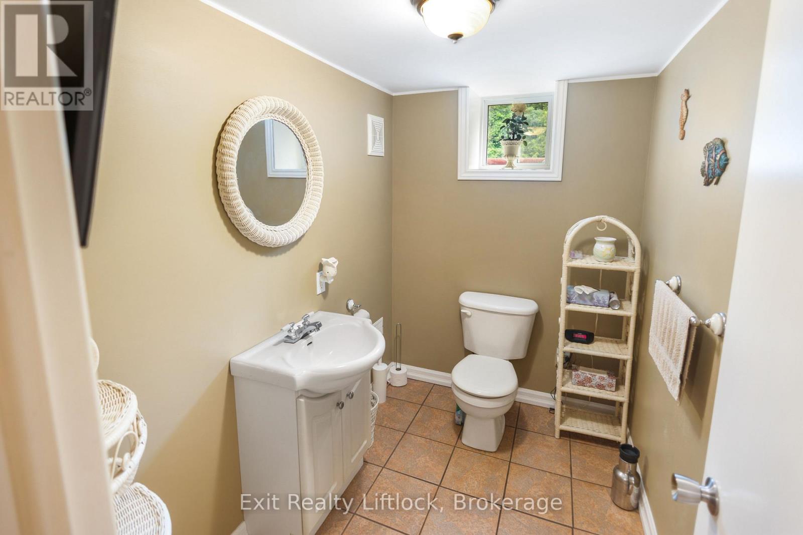 2 Edgewood Avenue, Douro-Dummer, Ontario  K9L 1V5 - Photo 23 - X13576658