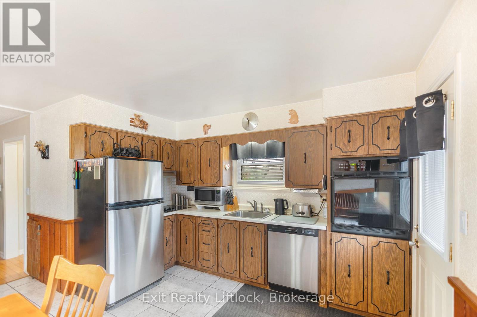 2 Edgewood Avenue, Douro-Dummer, Ontario  K9L 1V5 - Photo 6 - X13576658