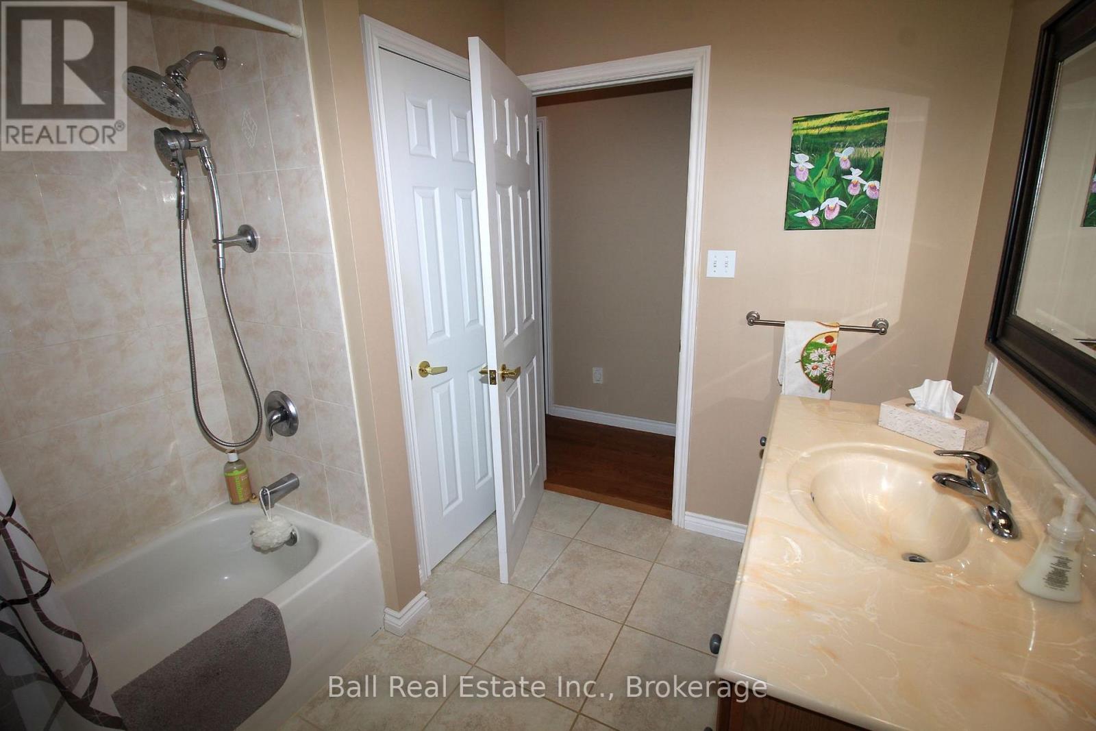 5472 Loop Road, Highlands East (Cardiff Ward), Ontario  K0L 2A0 - Photo 25 - X13576930