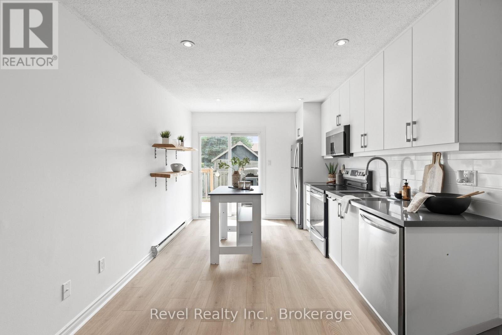 123 Albert Street S, Kawartha Lakes (Lindsay), Ontario  K9V 6G1 - Photo 12 - X13577548