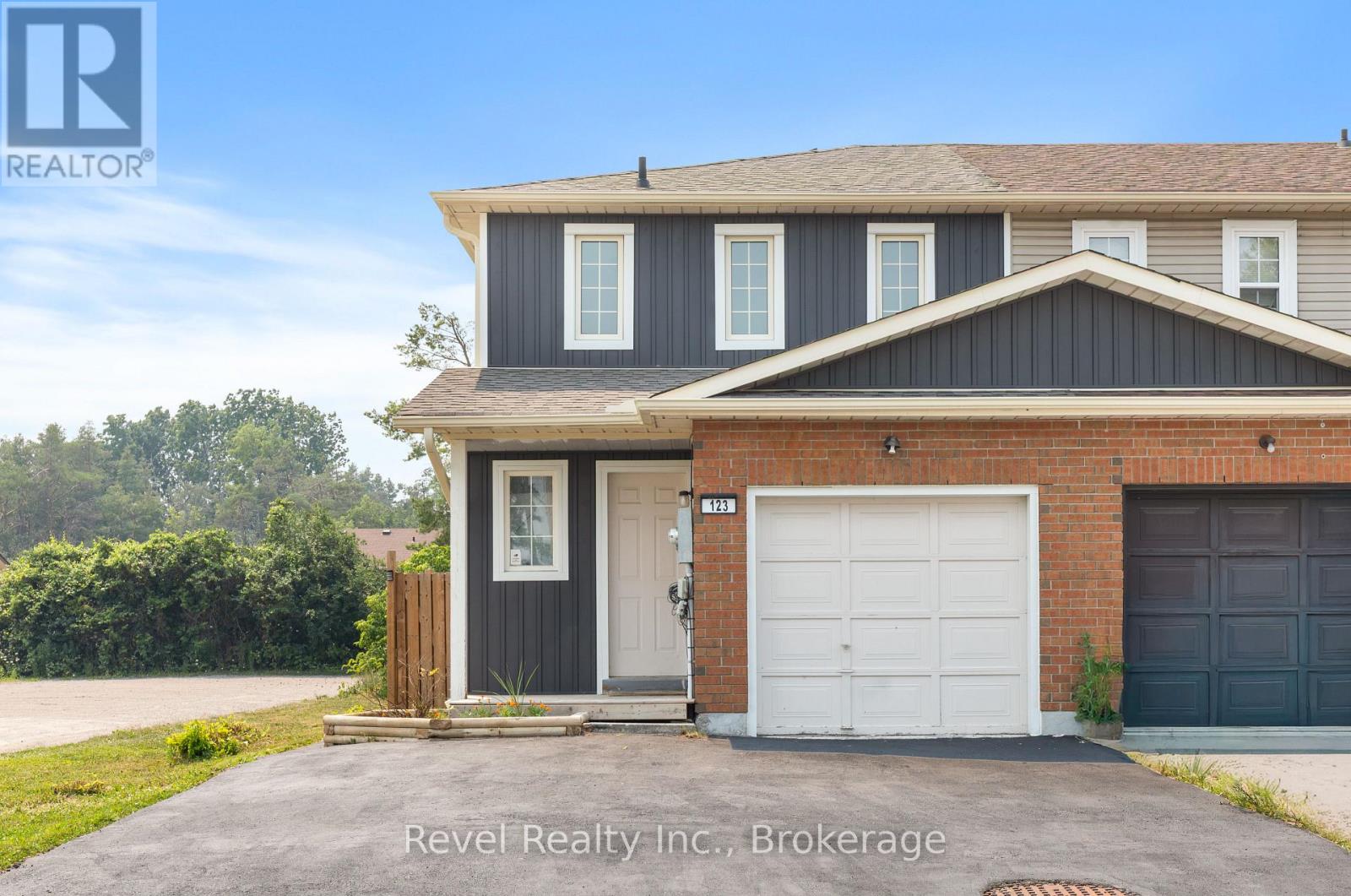 123 Albert Street S, Kawartha Lakes (Lindsay), Ontario  K9V 6G1 - Photo 4 - X13577548