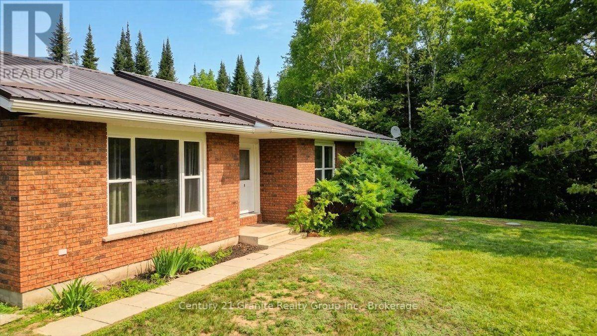 30871 Hwy 28 Highway, Bancroft (Dungannon Ward), Ontario  K0L 1C0 - Photo 3 - X13577992