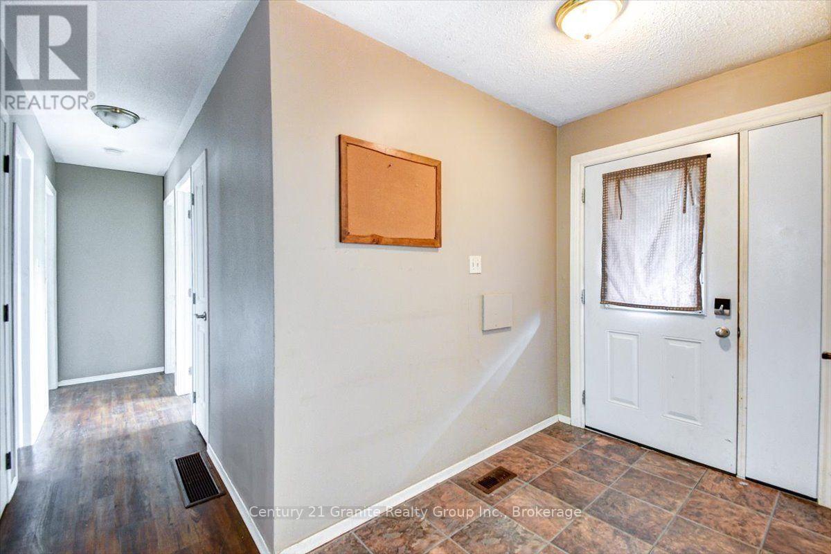 30871 Hwy 28 Highway, Bancroft (Dungannon Ward), Ontario  K0L 1C0 - Photo 4 - X13577992