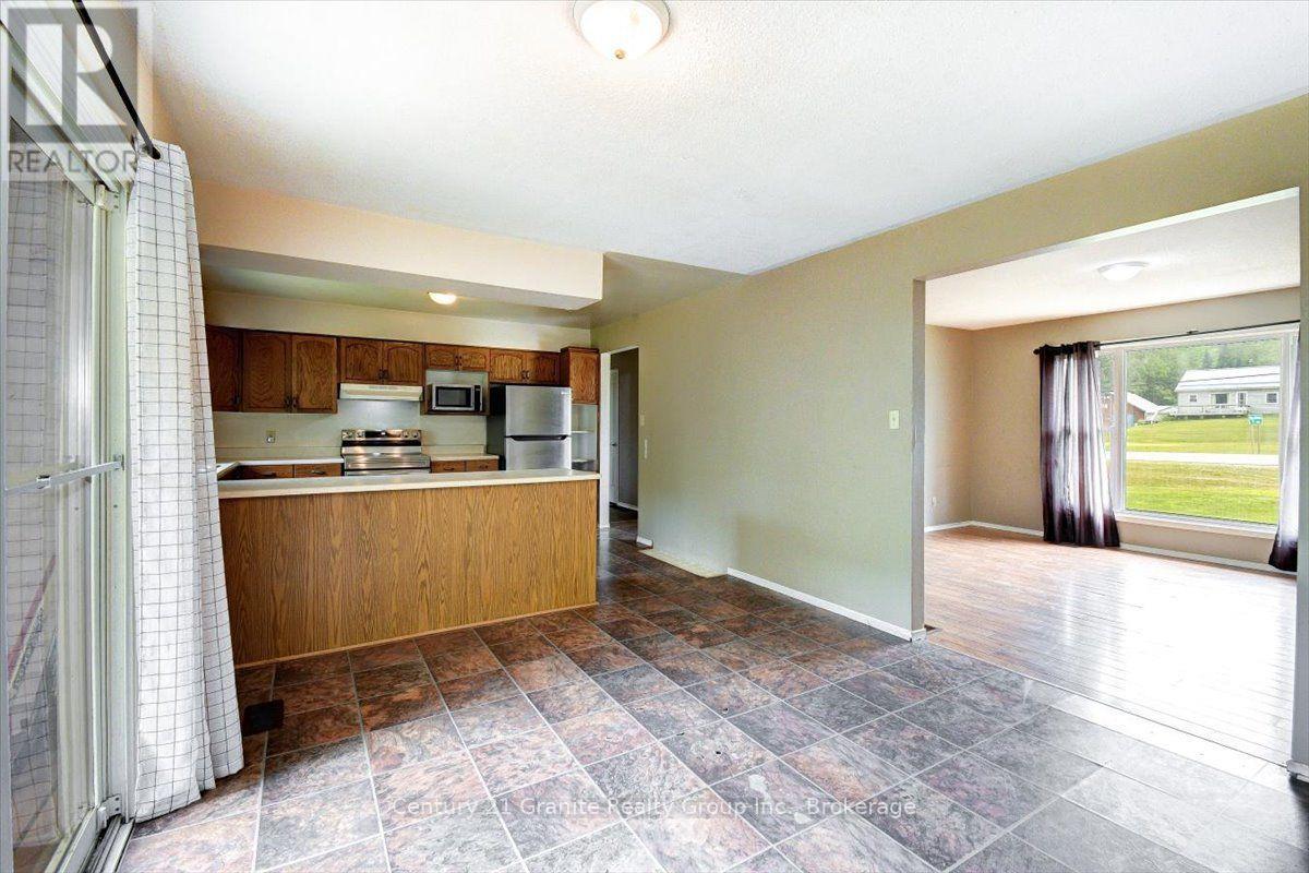 30871 Hwy 28 Highway, Bancroft (Dungannon Ward), Ontario  K0L 1C0 - Photo 9 - X13577992