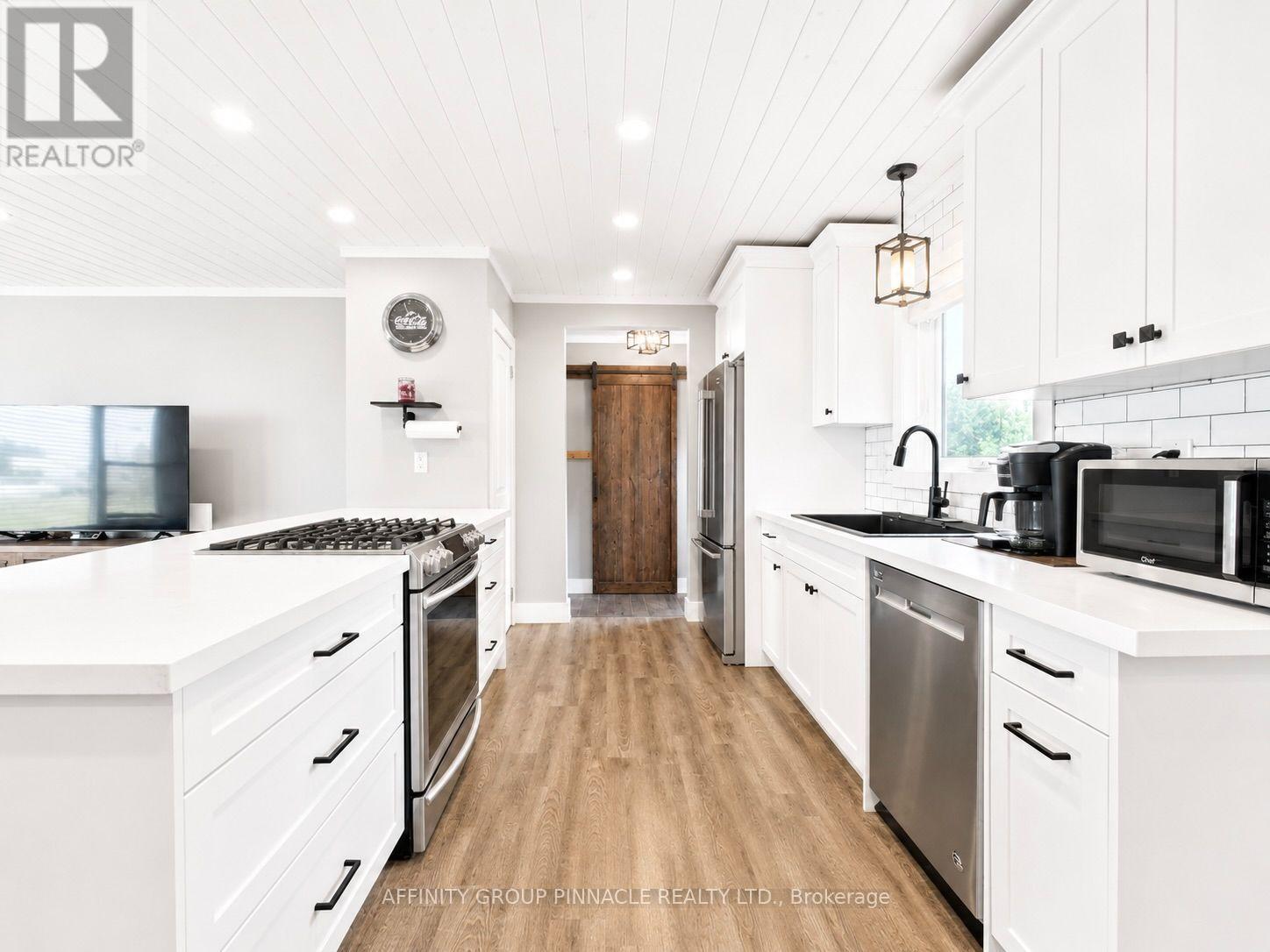 367 Angeline Street S, Kawartha Lakes (Ops), Ontario  K9V 0J7 - Photo 10 - X13578546