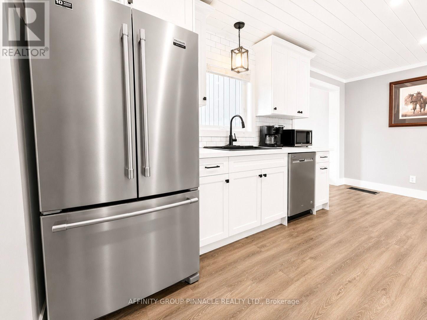 367 Angeline Street S, Kawartha Lakes (Ops), Ontario  K9V 0J7 - Photo 14 - X13578546