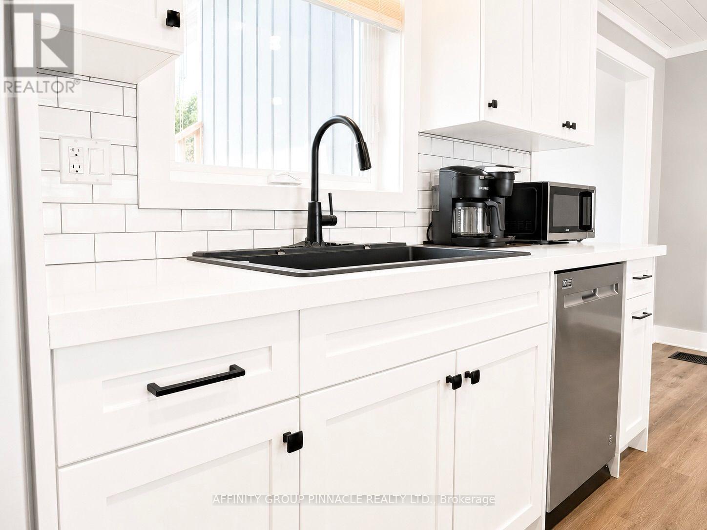 367 Angeline Street S, Kawartha Lakes (Ops), Ontario  K9V 0J7 - Photo 15 - X13578546