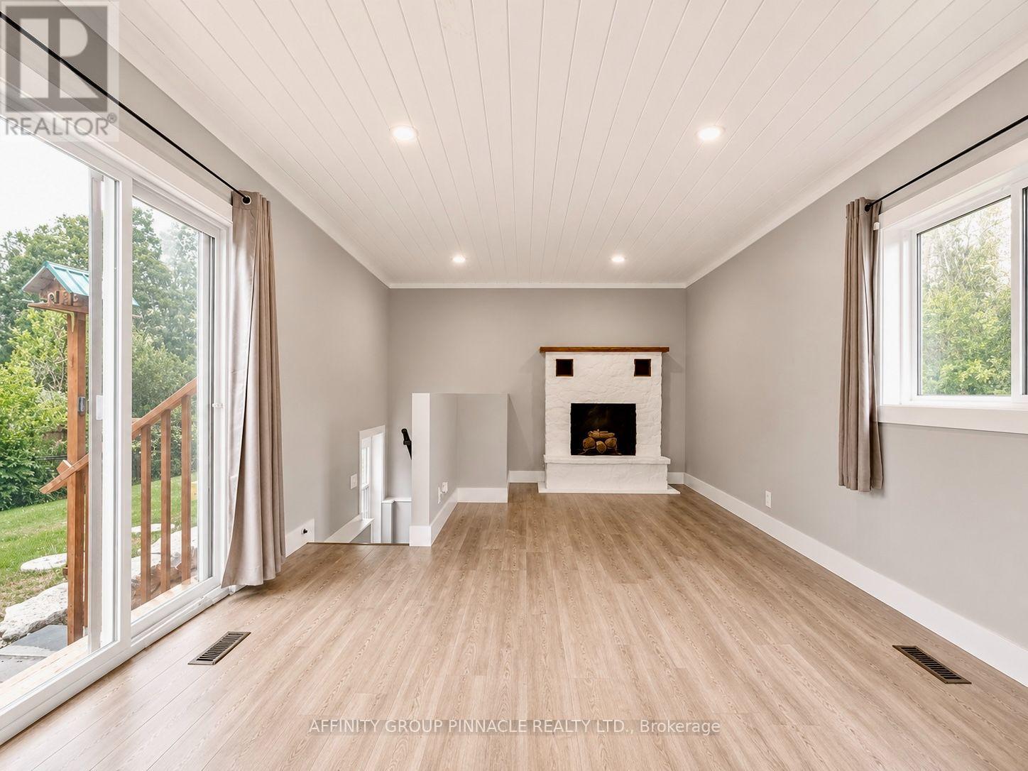 367 Angeline Street S, Kawartha Lakes (Ops), Ontario  K9V 0J7 - Photo 21 - X13578546