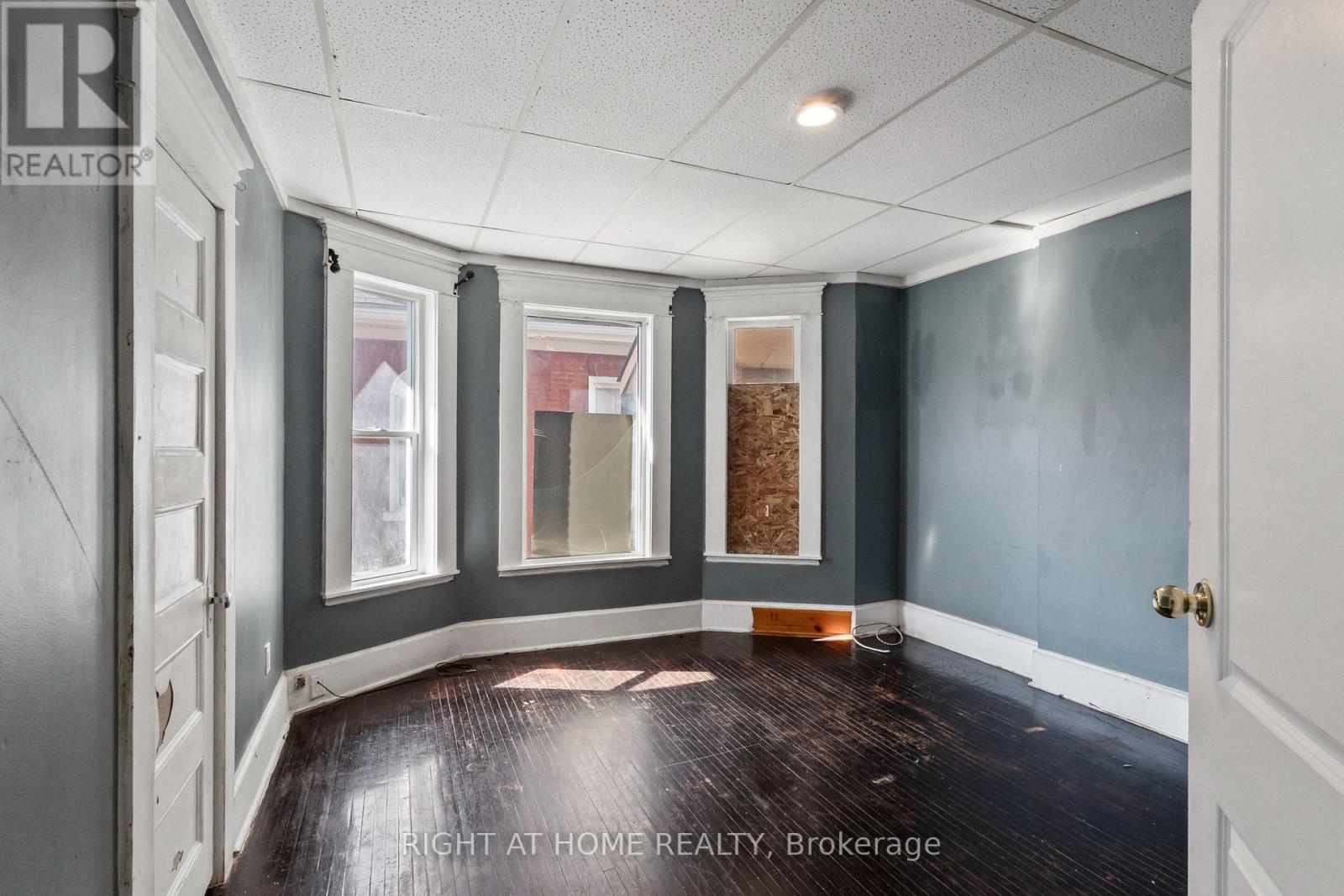 541 Aylmer Street N, Peterborough (Town Ward 3), Ontario  K9H 3W6 - Photo 12 - X13579728
