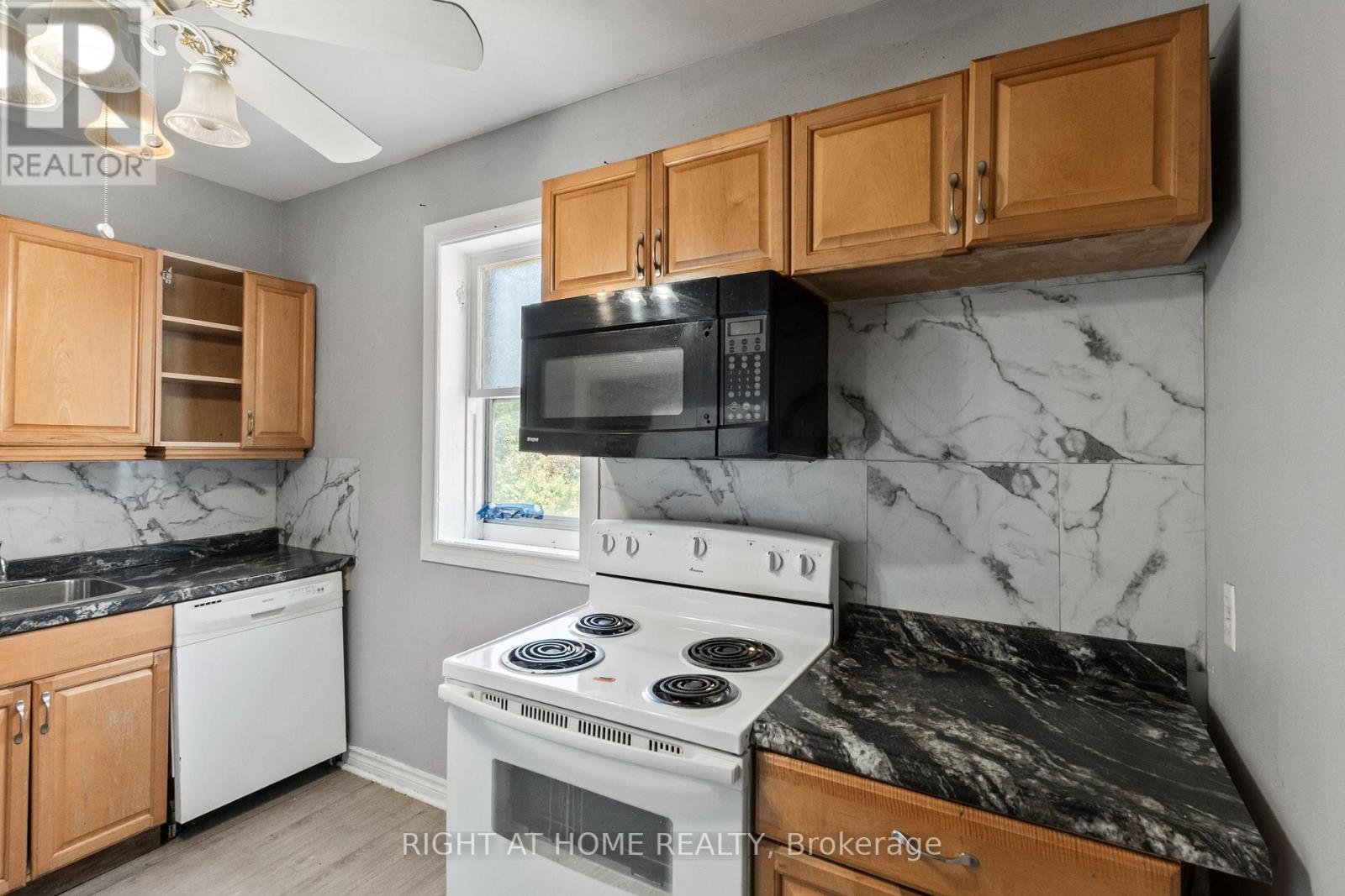 541 Aylmer Street N, Peterborough (Town Ward 3), Ontario  K9H 3W6 - Photo 29 - X13579728