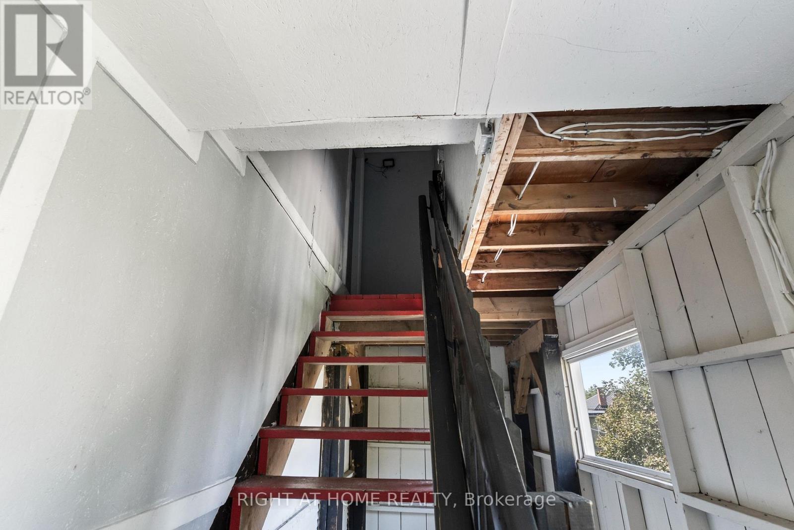 541 Aylmer Street N, Peterborough (Town Ward 3), Ontario  K9H 3W6 - Photo 37 - X13579728