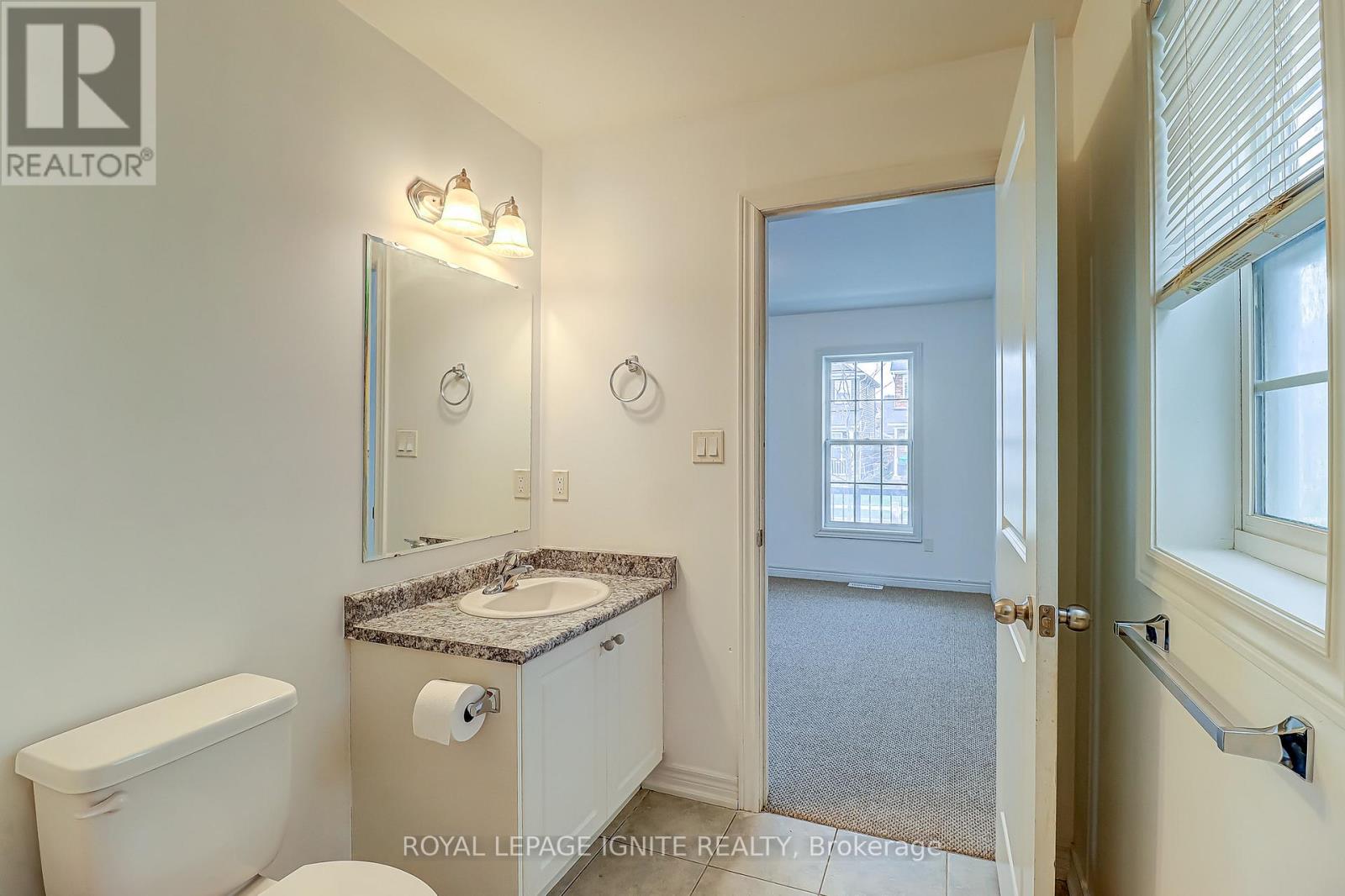 931 Broadway Boulevard, Peterborough (Northcrest Ward 5), Ontario  K9H 0J2 - Photo 7 - X13580984