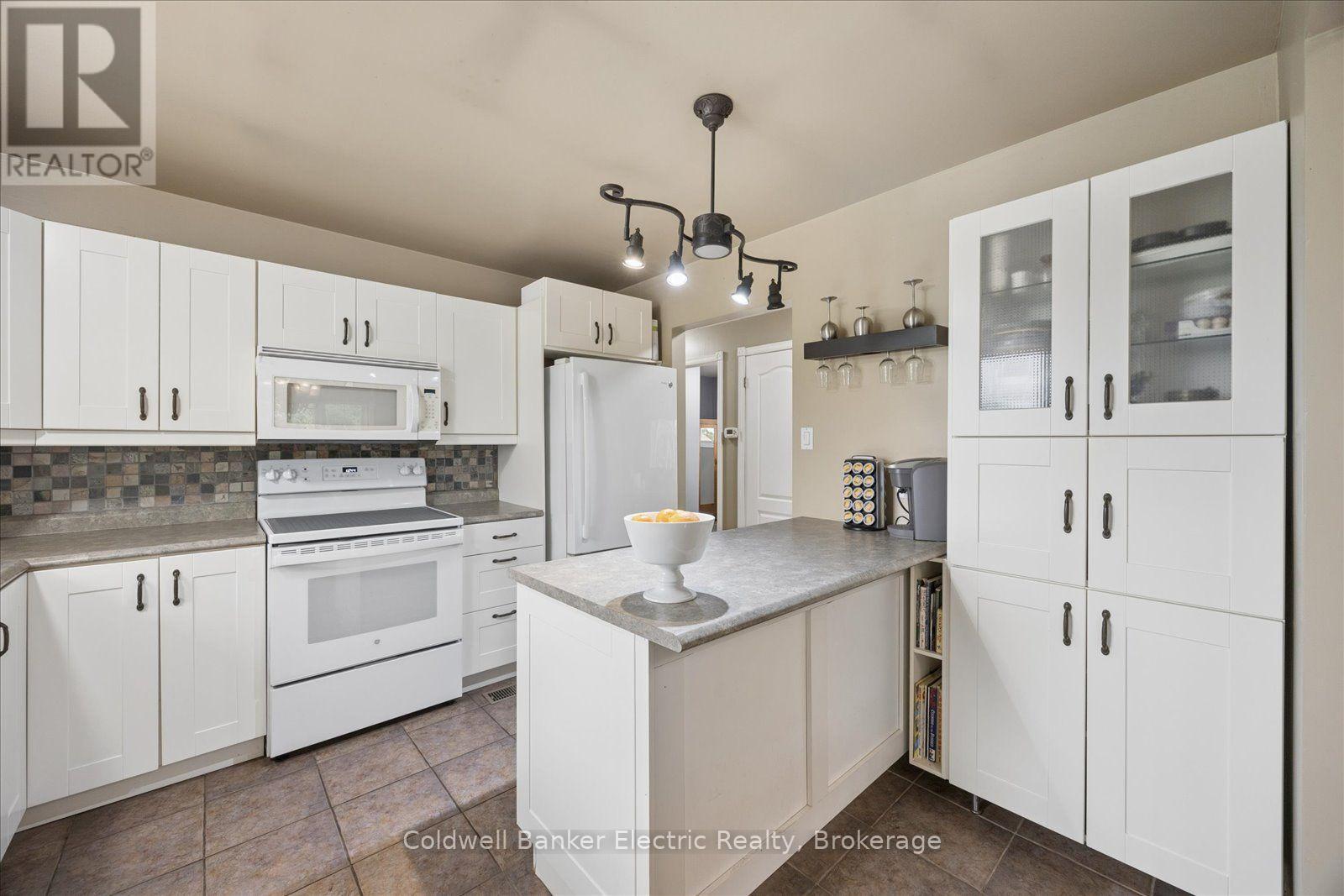 1657 4th Line, Douro-Dummer, Ontario  K0L 2H0 - Photo 18 - X13582494
