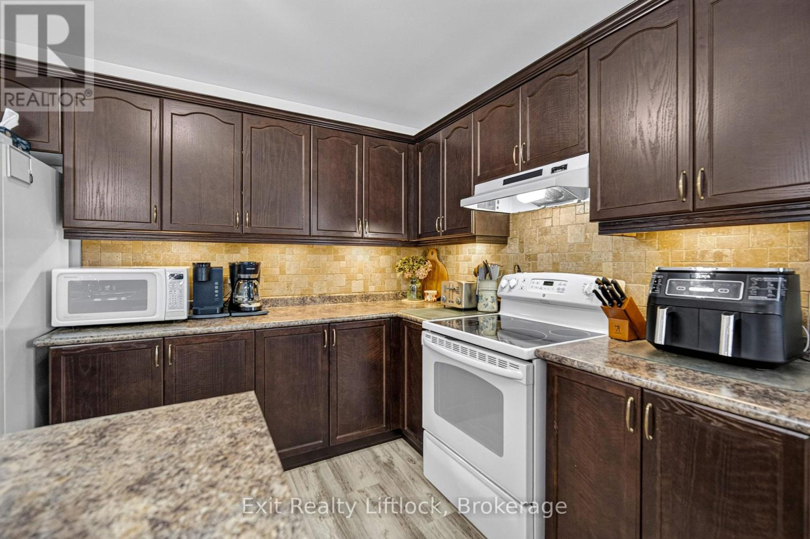 1 Mcgregor Court, Peterborough (Ashburnham Ward 4), Ontario  K9L 0B7 - Photo 6 - X13582920
