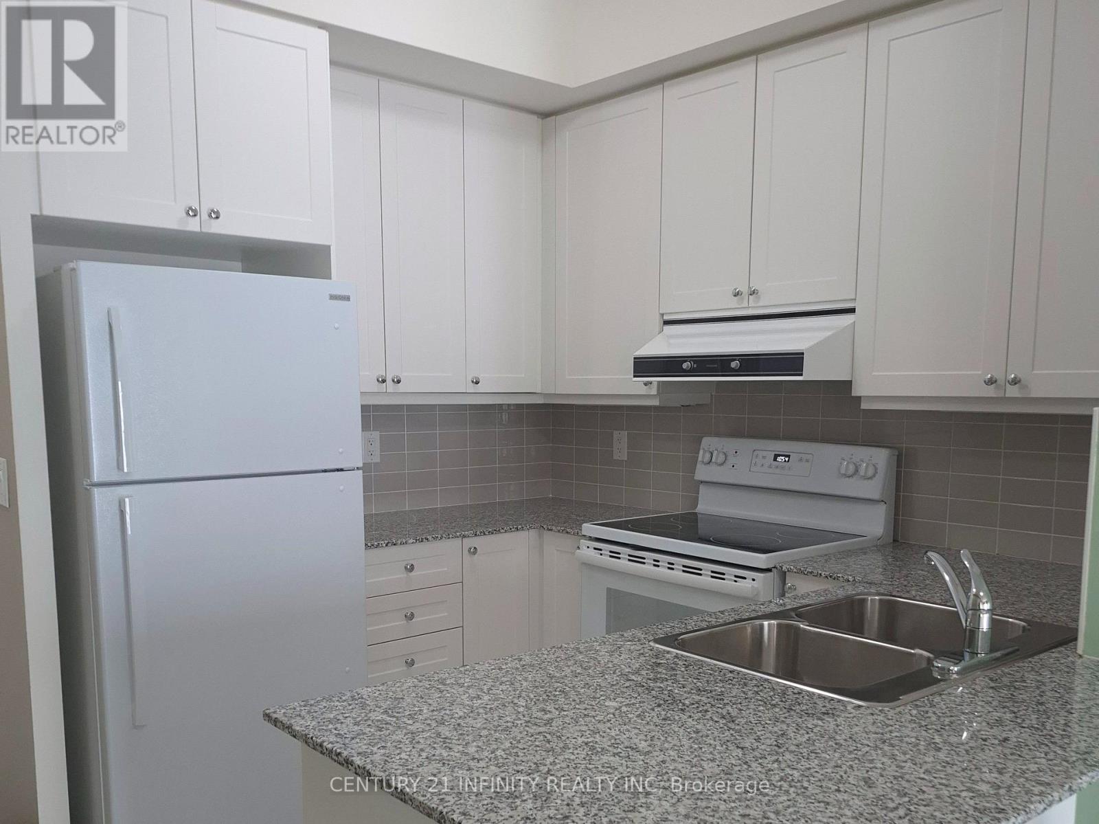 303 - 70 Shipway Avenue, Clarington (Newcastle), Ontario  L1B 0B6 - Photo 6 - E13583138