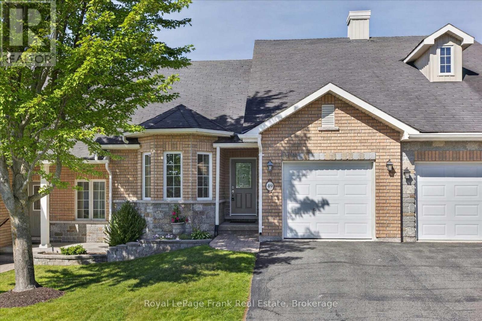 60 - 49 VILLAGE CRESCENT, peterborough (otonabee ward 1), Ontario