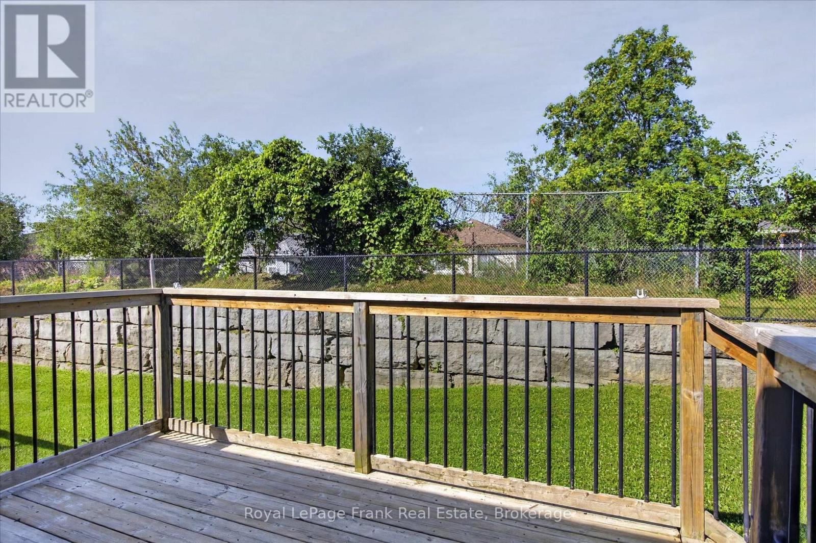 49 - 60 Village Crescent, Peterborough (Otonabee Ward 1), Ontario  K9J 0A9 - Photo 32 - X13583200