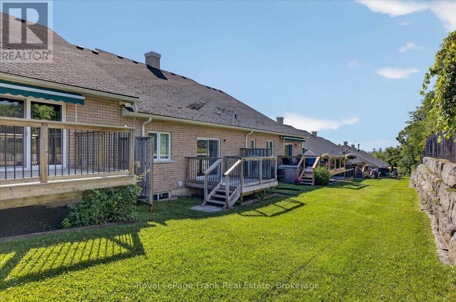 49 - 60 Village Crescent, Peterborough (Otonabee Ward 1), Ontario  K9J 0A9 - Photo 35 - X13583200
