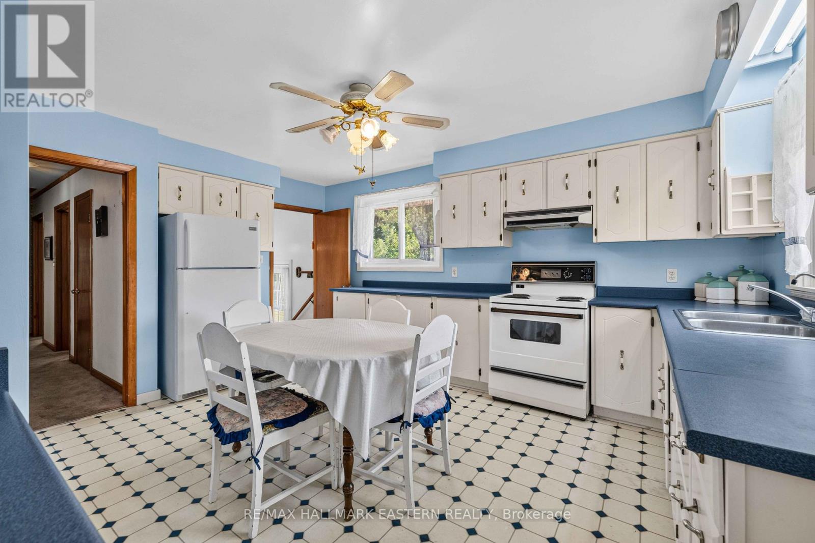 921 Robinson Road, Selwyn, Ontario  K0L 1T0 - Photo 9 - X13584908