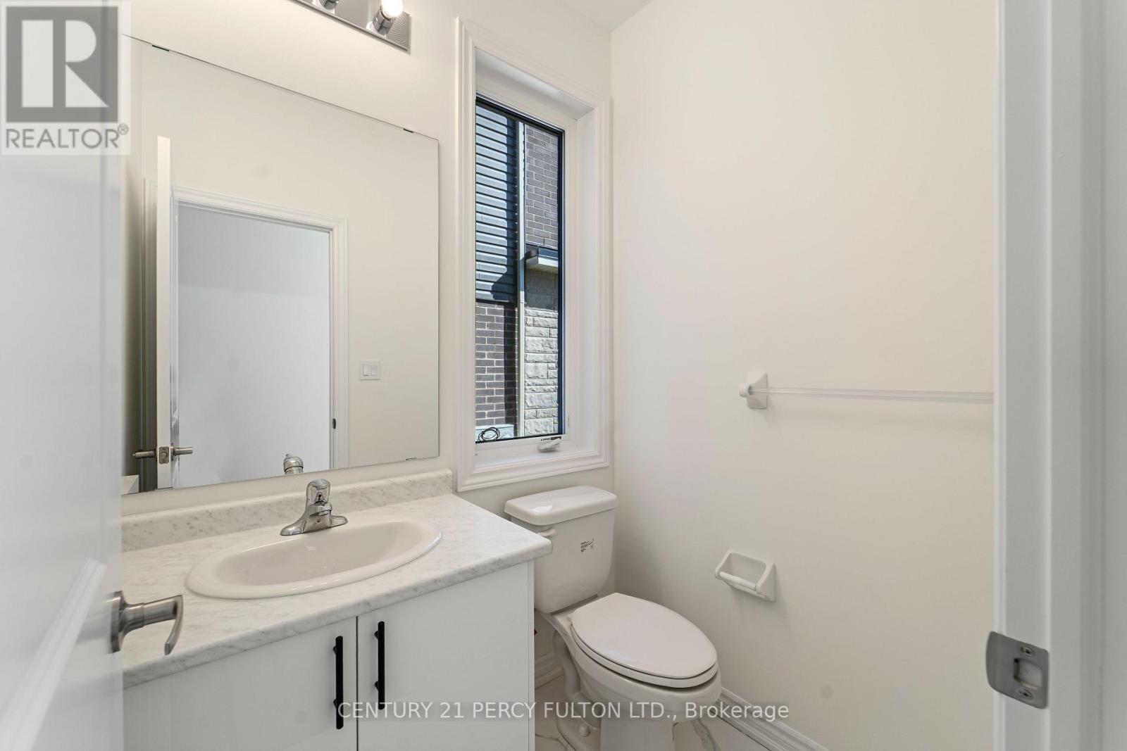 39 Watts Mews, Kawartha Lakes (Lindsay), Ontario  K9V 5Z5 - Photo 13 - X13586724