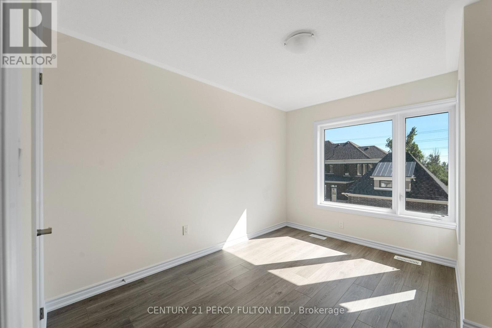 39 Watts Mews, Kawartha Lakes (Lindsay), Ontario  K9V 5Z5 - Photo 18 - X13586724