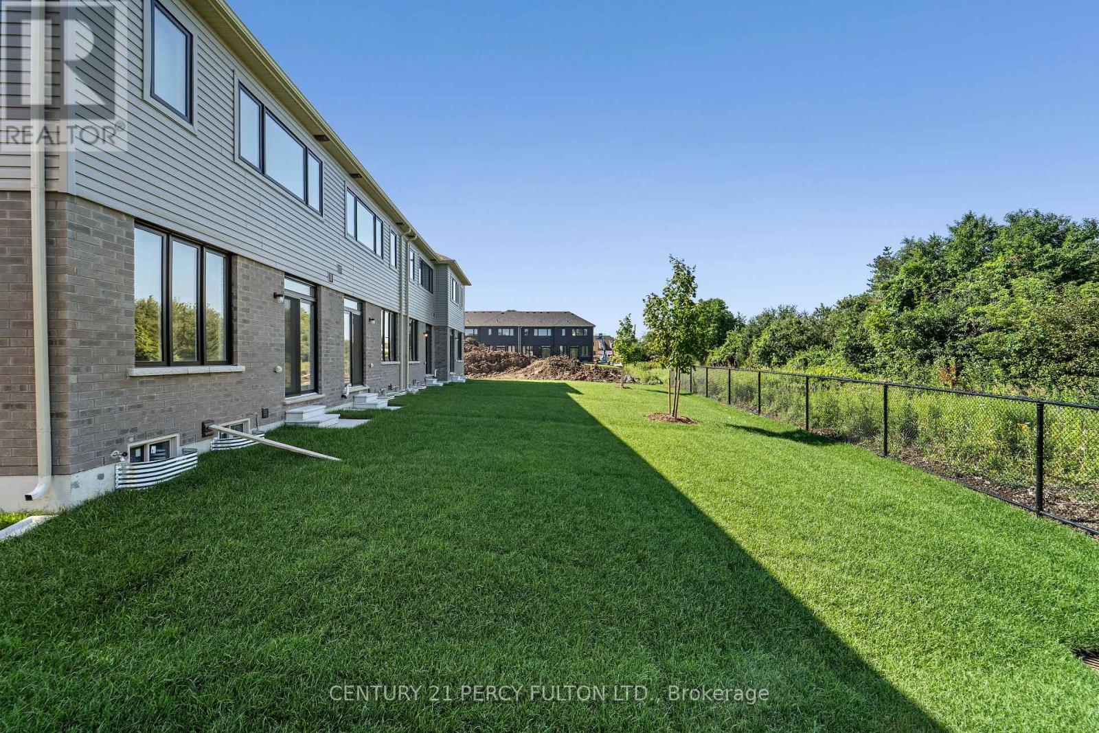 39 Watts Mews, Kawartha Lakes (Lindsay), Ontario  K9V 5Z5 - Photo 24 - X13586724