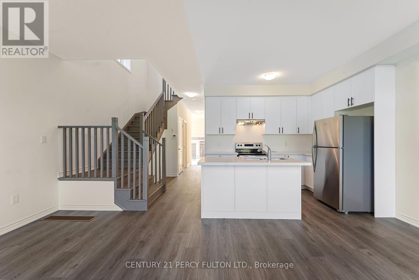 39 Watts Mews, Kawartha Lakes (Lindsay), Ontario  K9V 5Z5 - Photo 6 - X13586724
