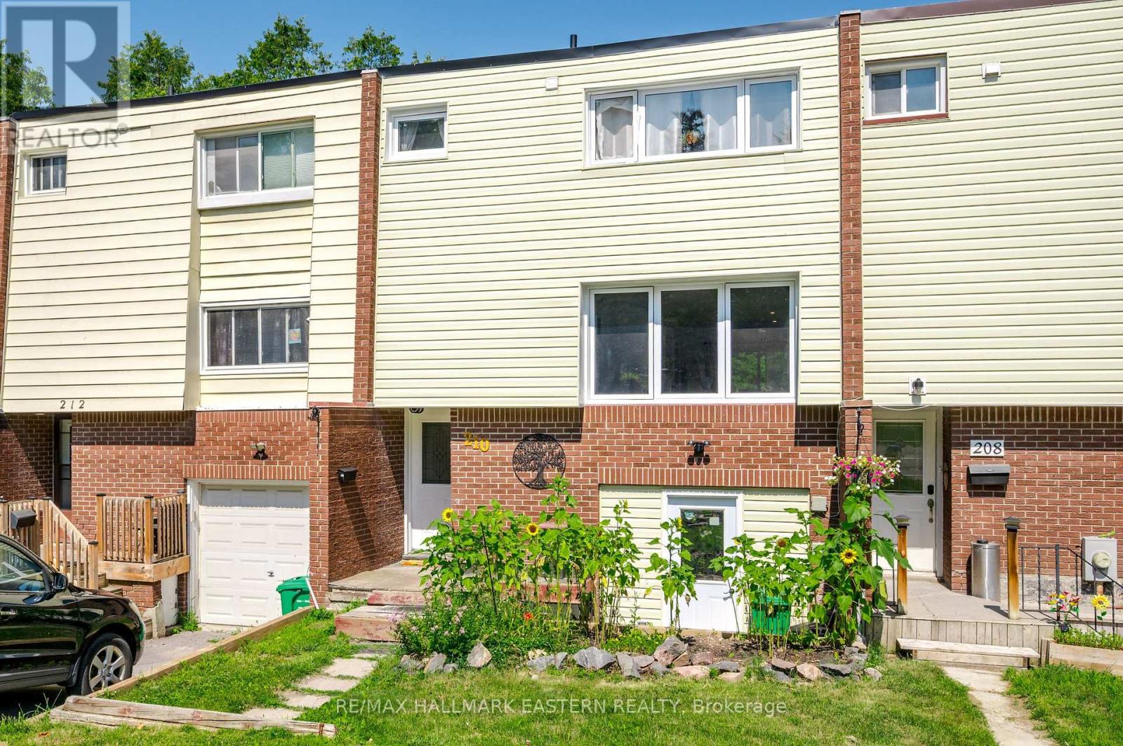 210 MAXWELL AVENUE, peterborough (ashburnham ward 4), Ontario