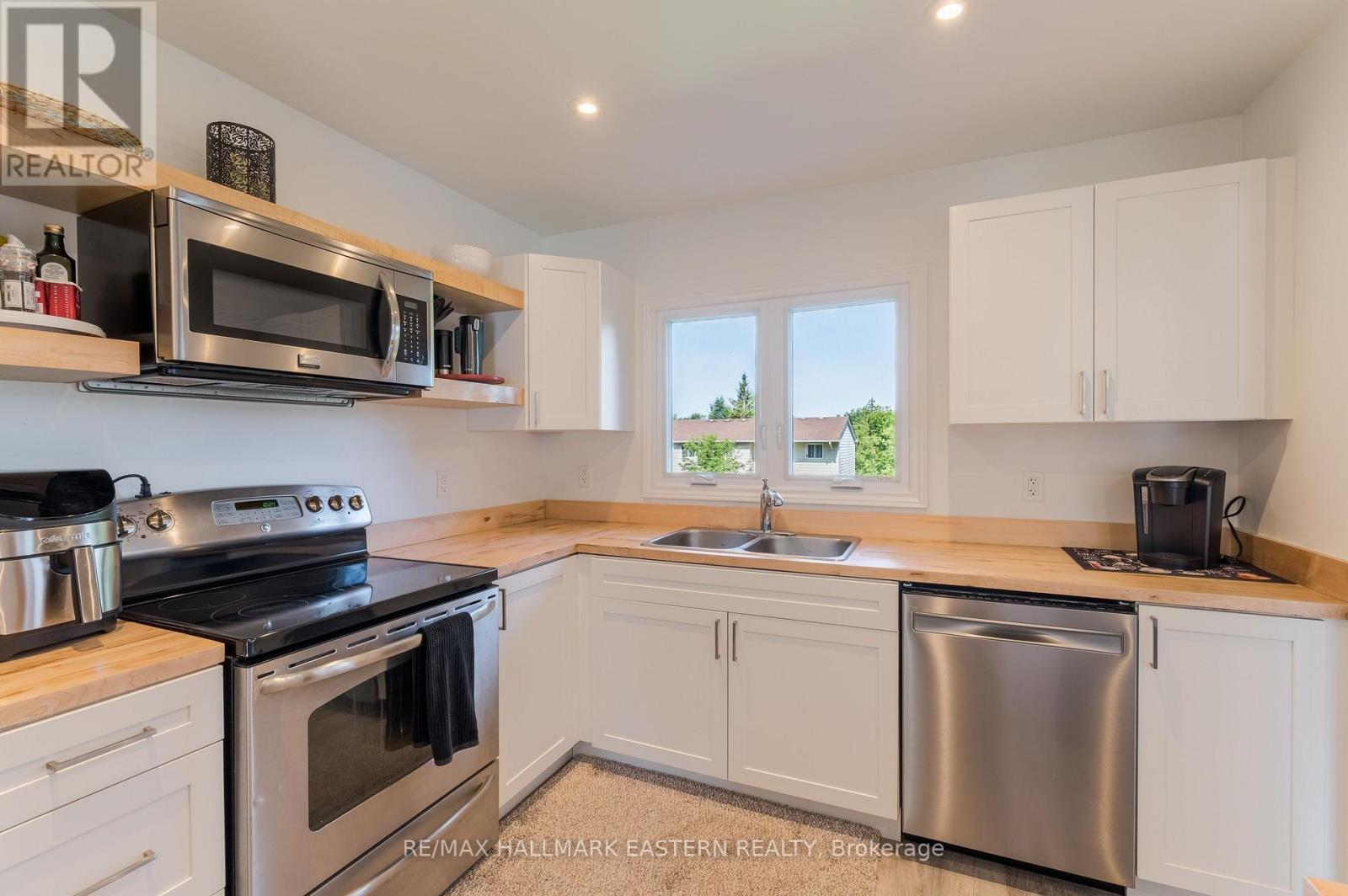 210 Maxwell Avenue, Peterborough (Ashburnham Ward 4), Ontario  K9J 1B5 - Photo 12 - X13588962
