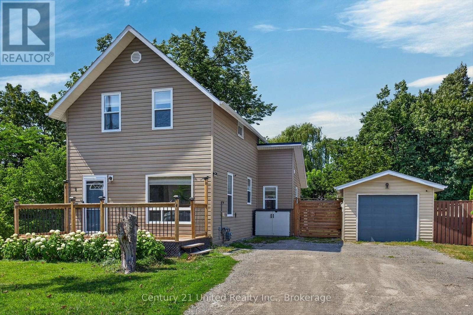 4 BERTIE STREET, kawartha lakes (lindsay), Ontario