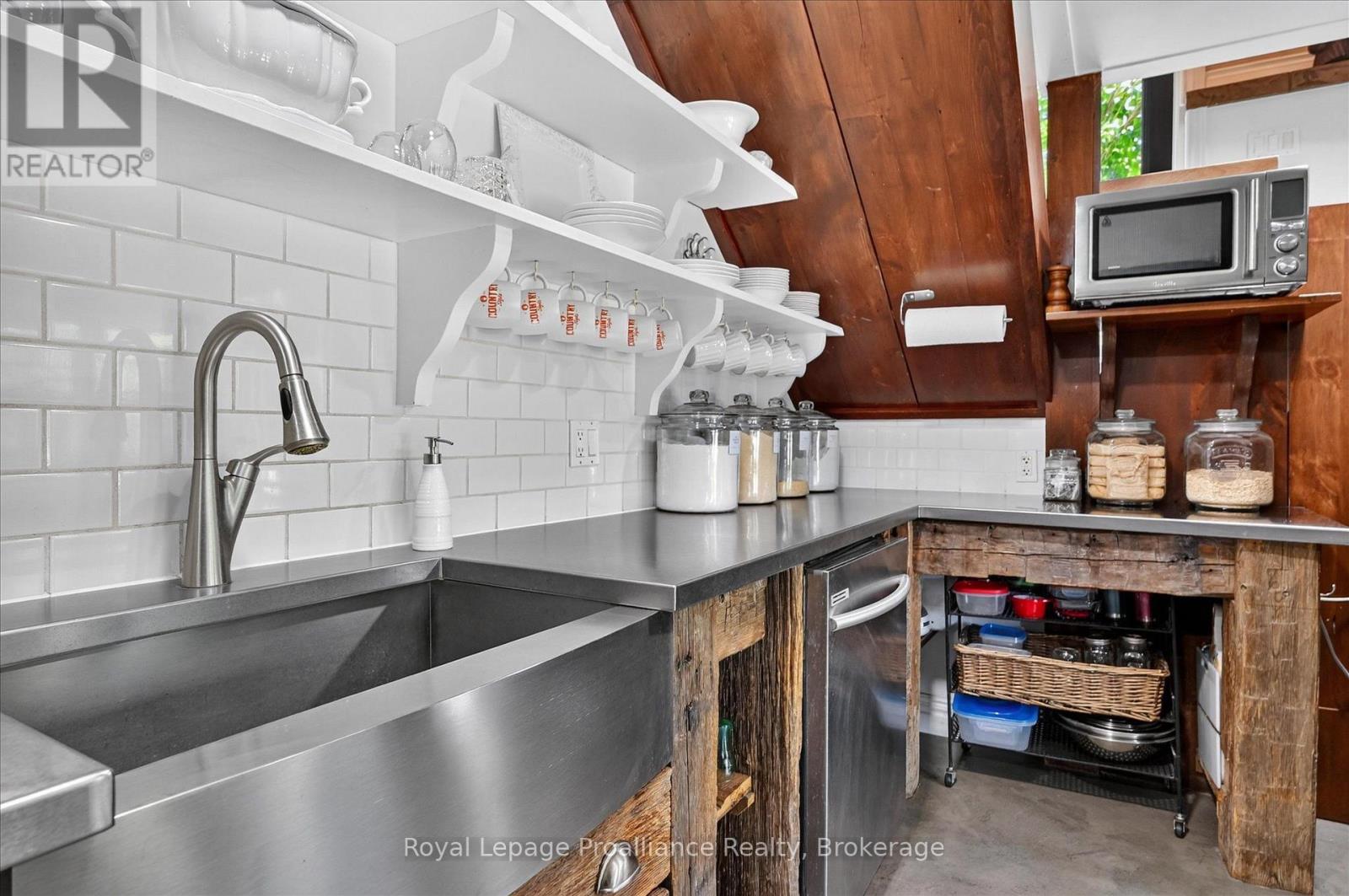 551 & 565 Cooney Island Road, Douro-Dummer, Ontario  K0L 2H0 - Photo 11 - X13589276