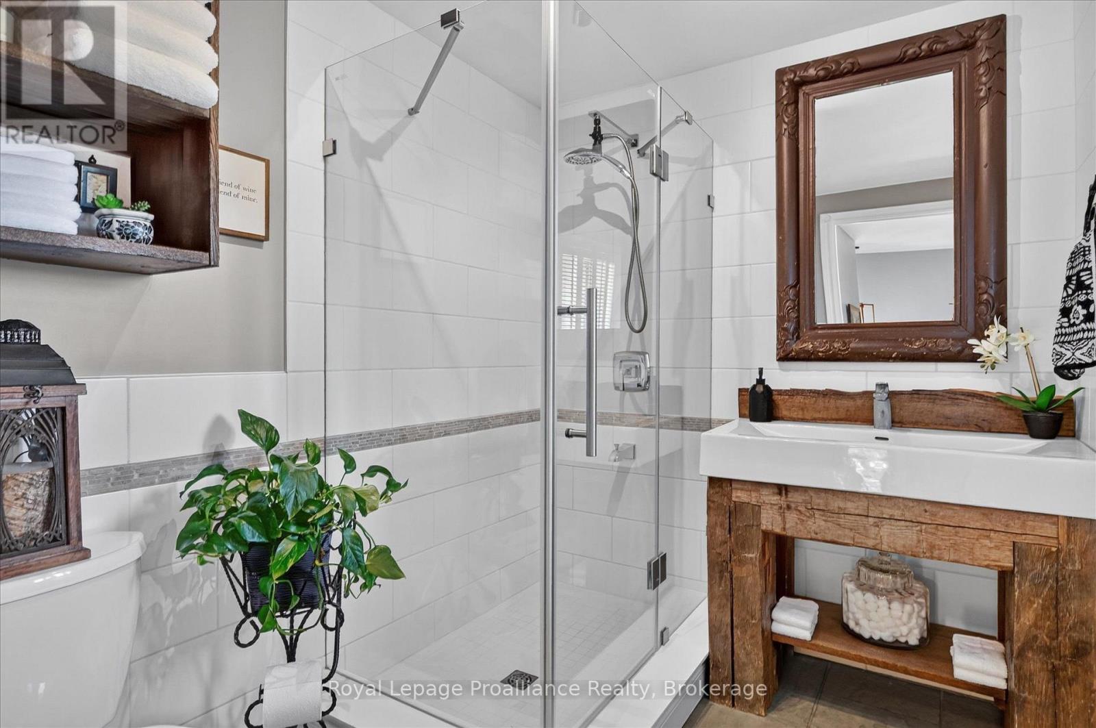 551 & 565 Cooney Island Road, Douro-Dummer, Ontario  K0L 2H0 - Photo 14 - X13589276