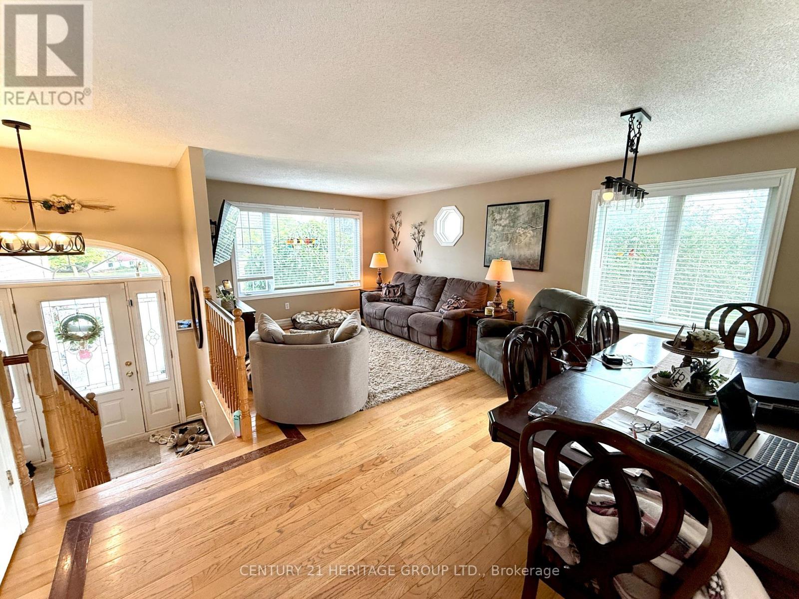 16 Eakins Crescent, Kawartha Lakes (Lindsay), Ontario  K9V 6H8 - Photo 6 - X13589348