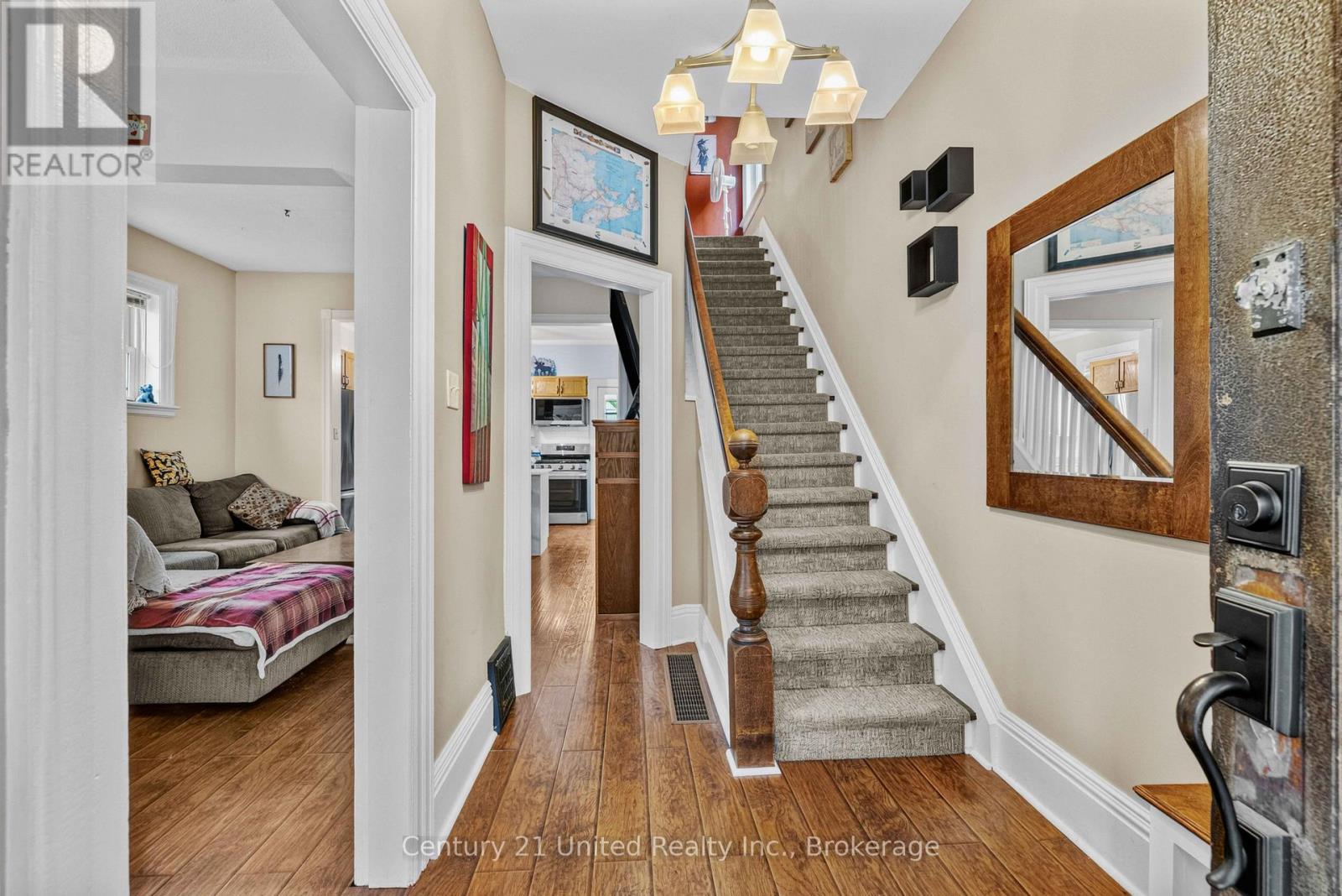 95 Morrow Street, Peterborough (Otonabee Ward 1), Ontario  K9J 1X4 - Photo 2 - X13589876