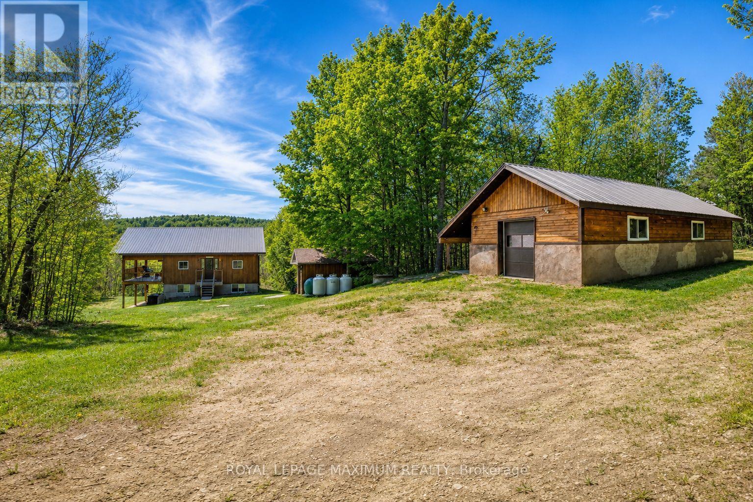 B - 79 GRANNYS LANE NE, tudor and cashel (cashel ward), Ontario