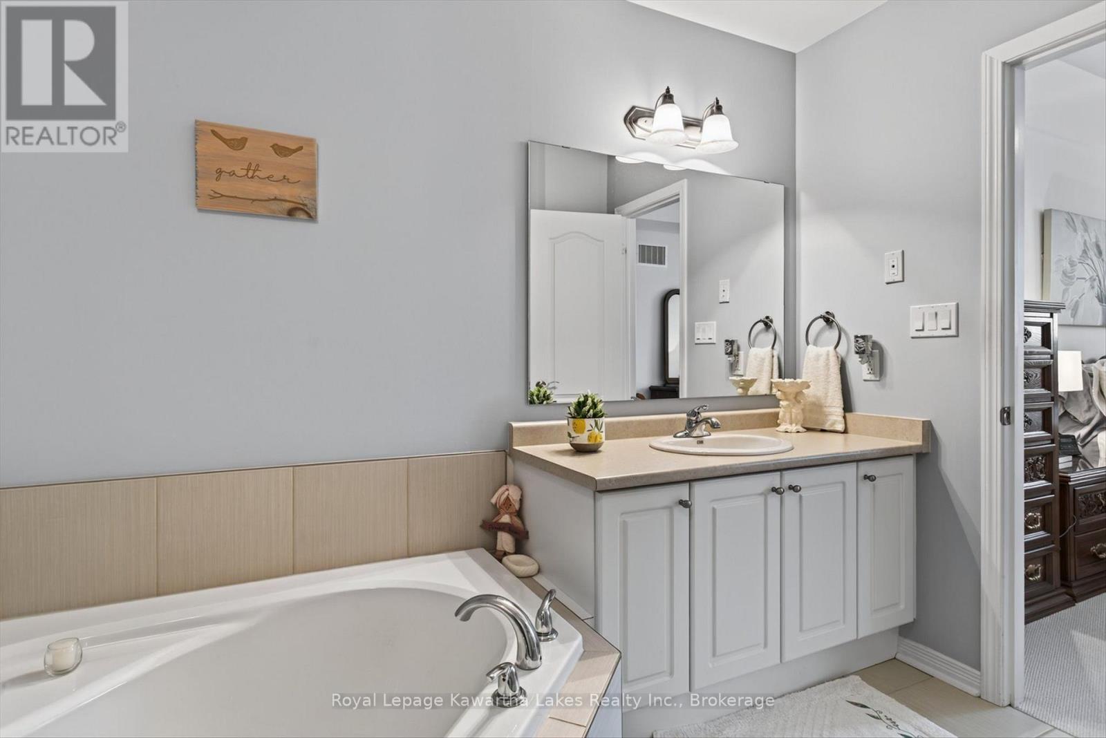 42 Deacon Crescent, Kawartha Lakes (Lindsay), Ontario  K9V 5Y2 - Photo 20 - X13591732
