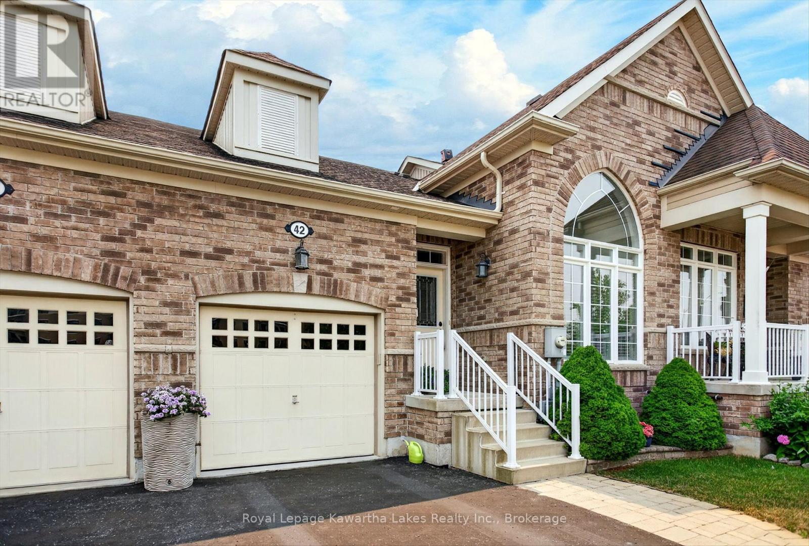 42 Deacon Crescent, Kawartha Lakes (Lindsay), Ontario  K9V 5Y2 - Photo 3 - X13591732