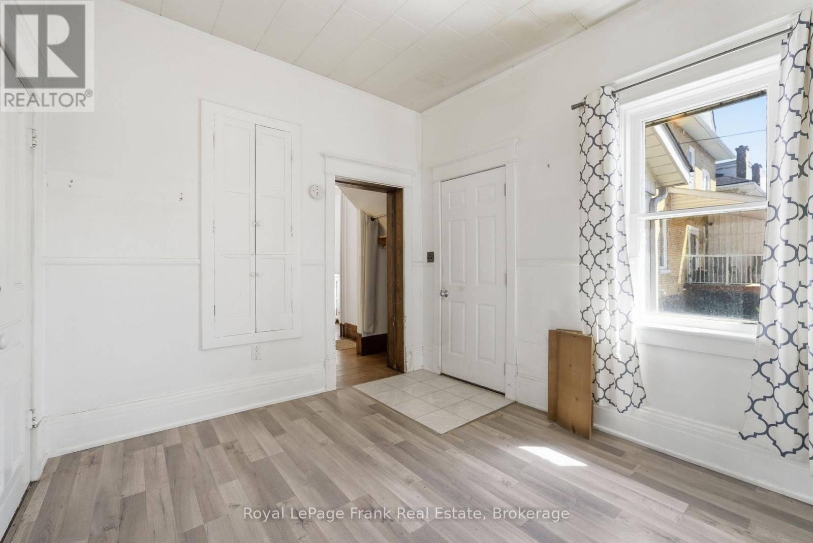 279 Kent Street W, Kawartha Lakes (Lindsay), Ontario  K9V 2Z8 - Photo 8 - X13594430
