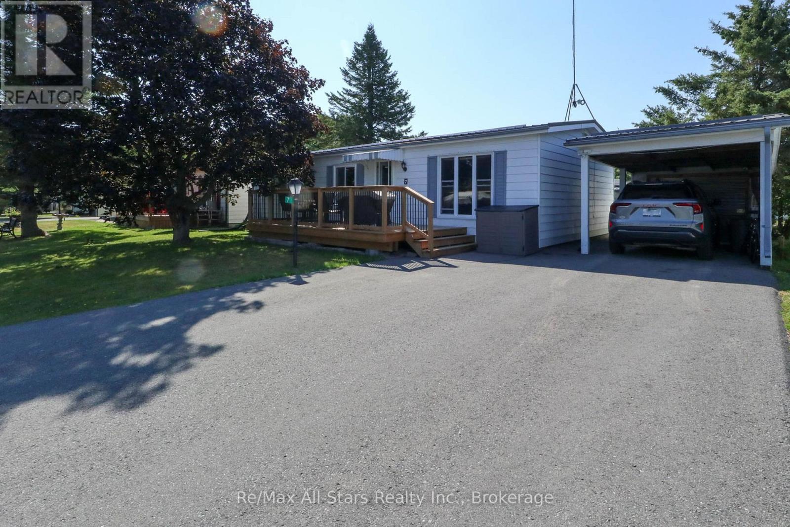 7 CEDAR STREET, kawartha lakes (fenelon), Ontario