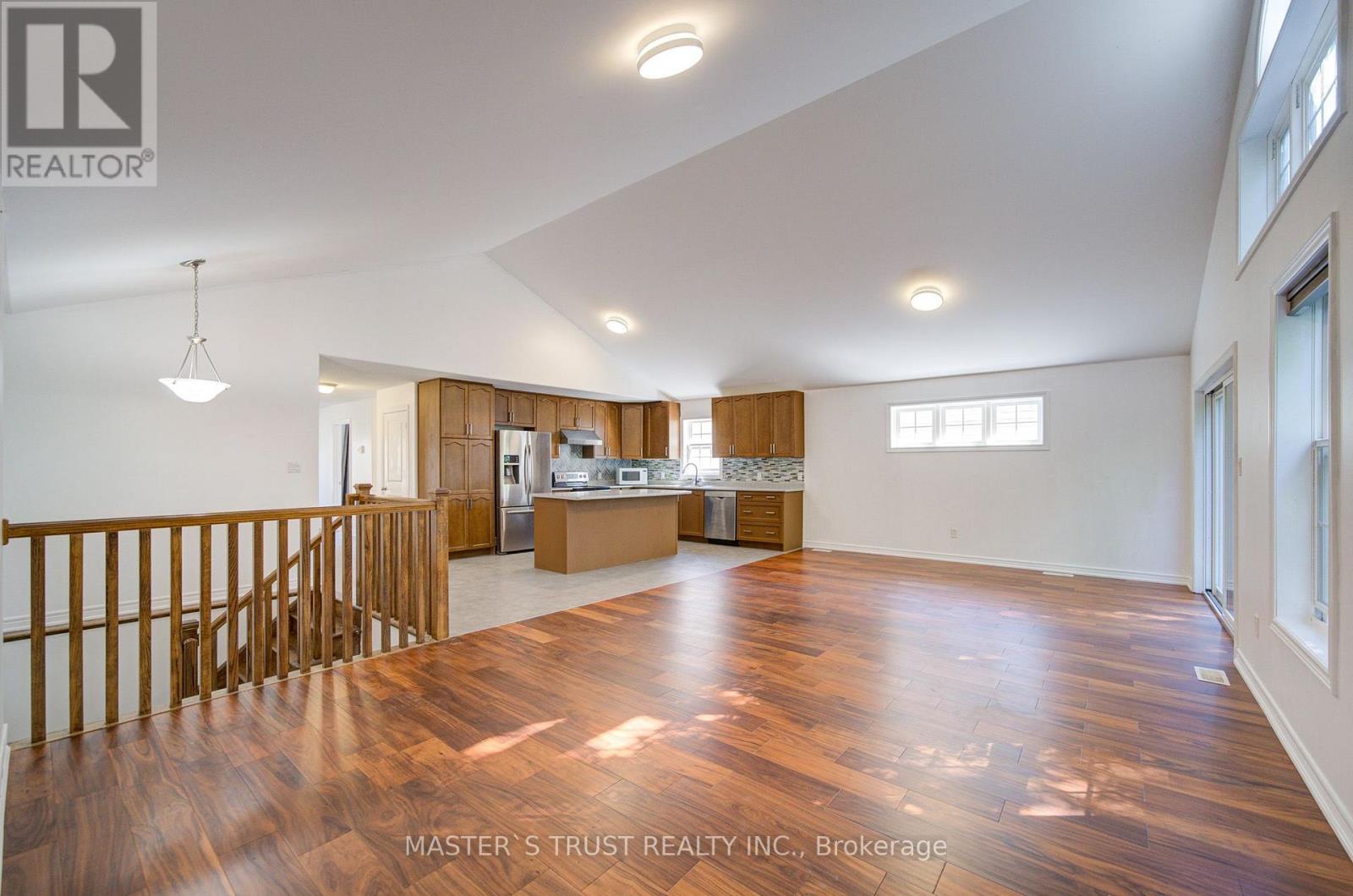 569 Grange Way, Peterborough (Northcrest Ward 5), Ontario  K9H 7M9 - Photo 10 - X13594952