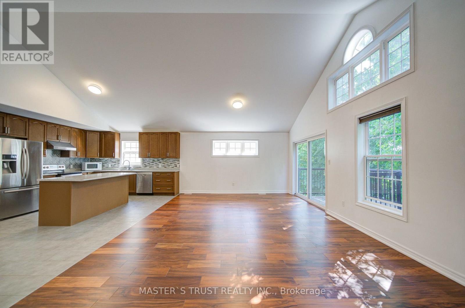 569 Grange Way, Peterborough (Northcrest Ward 5), Ontario  K9H 7M9 - Photo 11 - X13594952