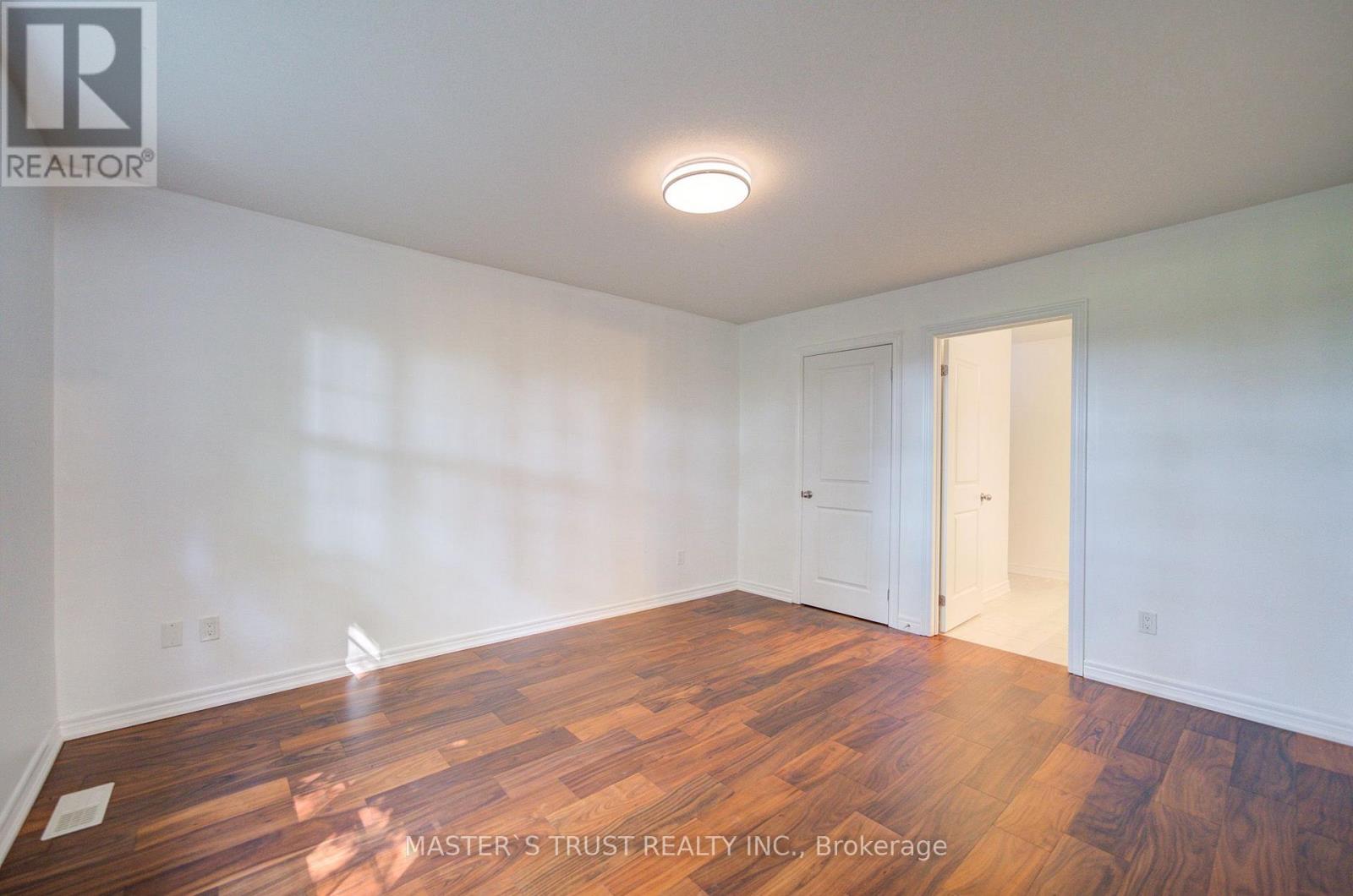 569 Grange Way, Peterborough (Northcrest Ward 5), Ontario  K9H 7M9 - Photo 13 - X13594952