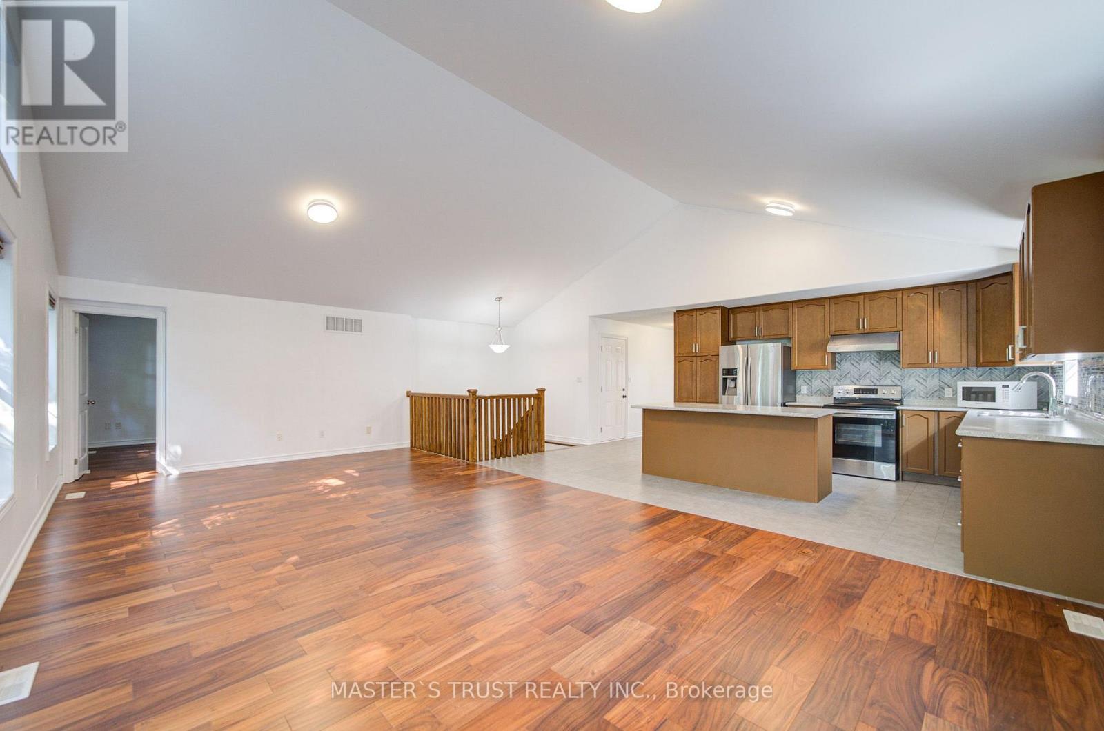 569 Grange Way, Peterborough (Northcrest Ward 5), Ontario  K9H 7M9 - Photo 9 - X13594952