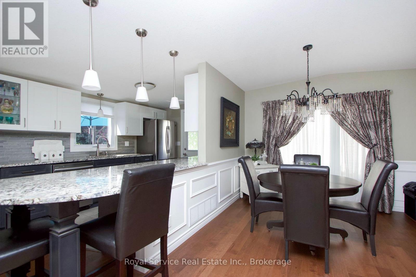 27 Cornerbrook Court, Clarington (Newcastle), Ontario  L1B 1B7 - Photo 10 - E13597562