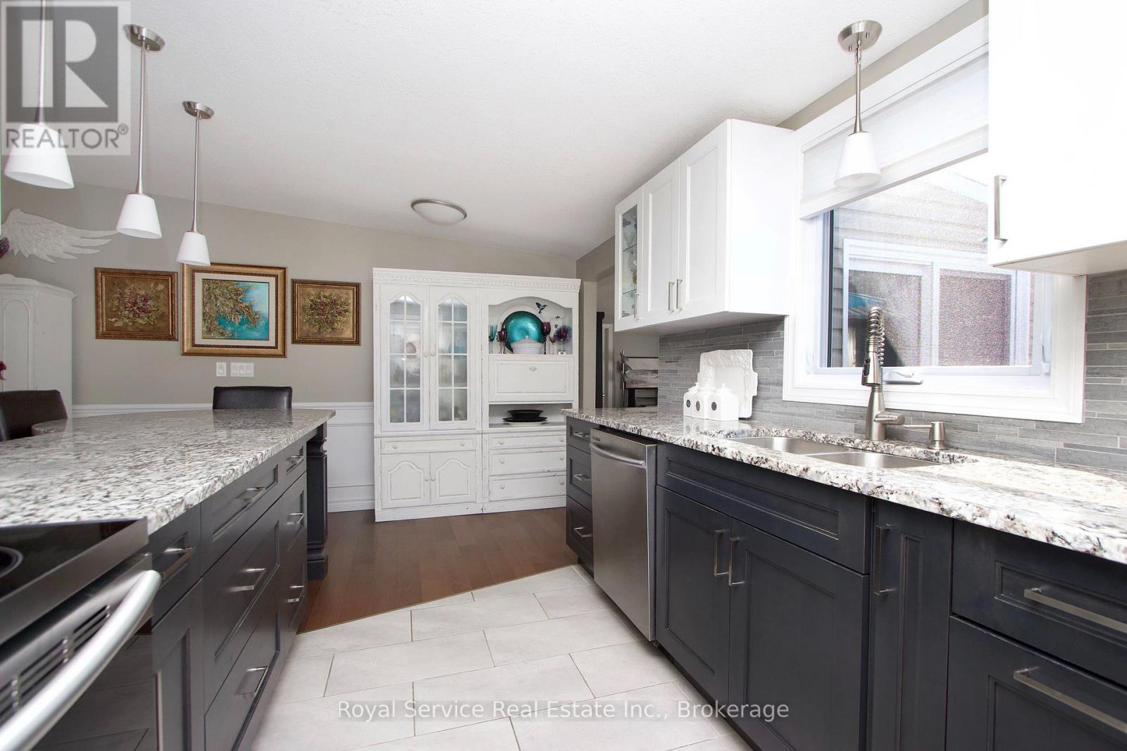 27 Cornerbrook Court, Clarington (Newcastle), Ontario  L1B 1B7 - Photo 16 - E13597562